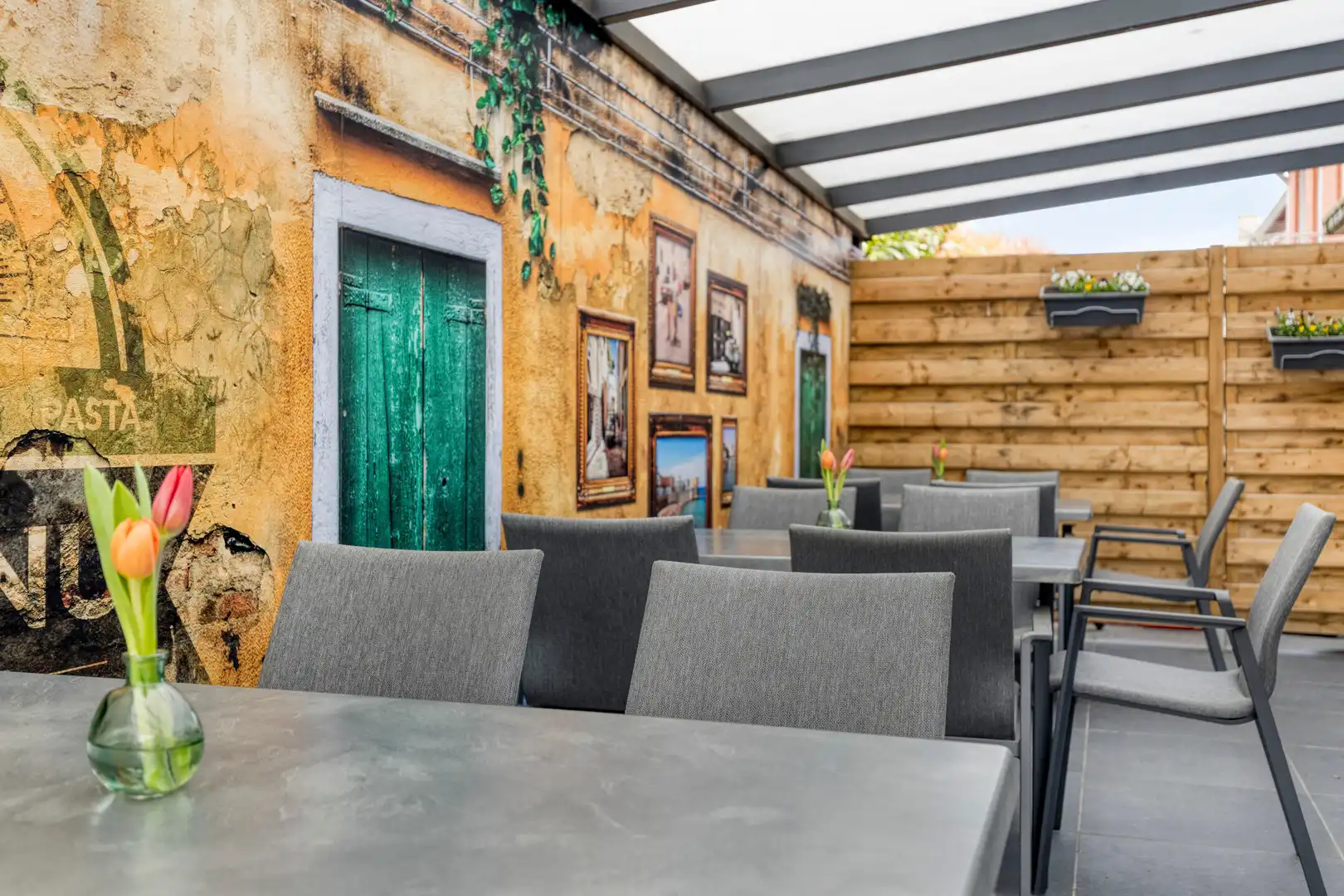 Te koop: Succesvolle broodjeszaak & trattoria met ruim overdekt terras foto 13