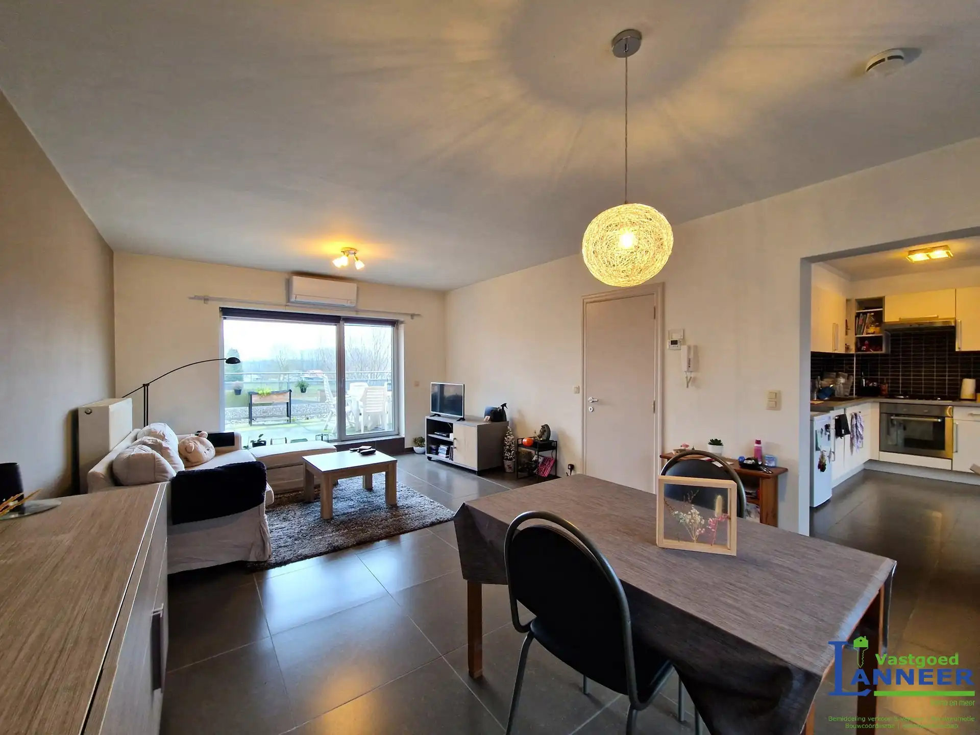 Duplexappartement met 2 slaapkamers en ruim terras te Lennik foto 5