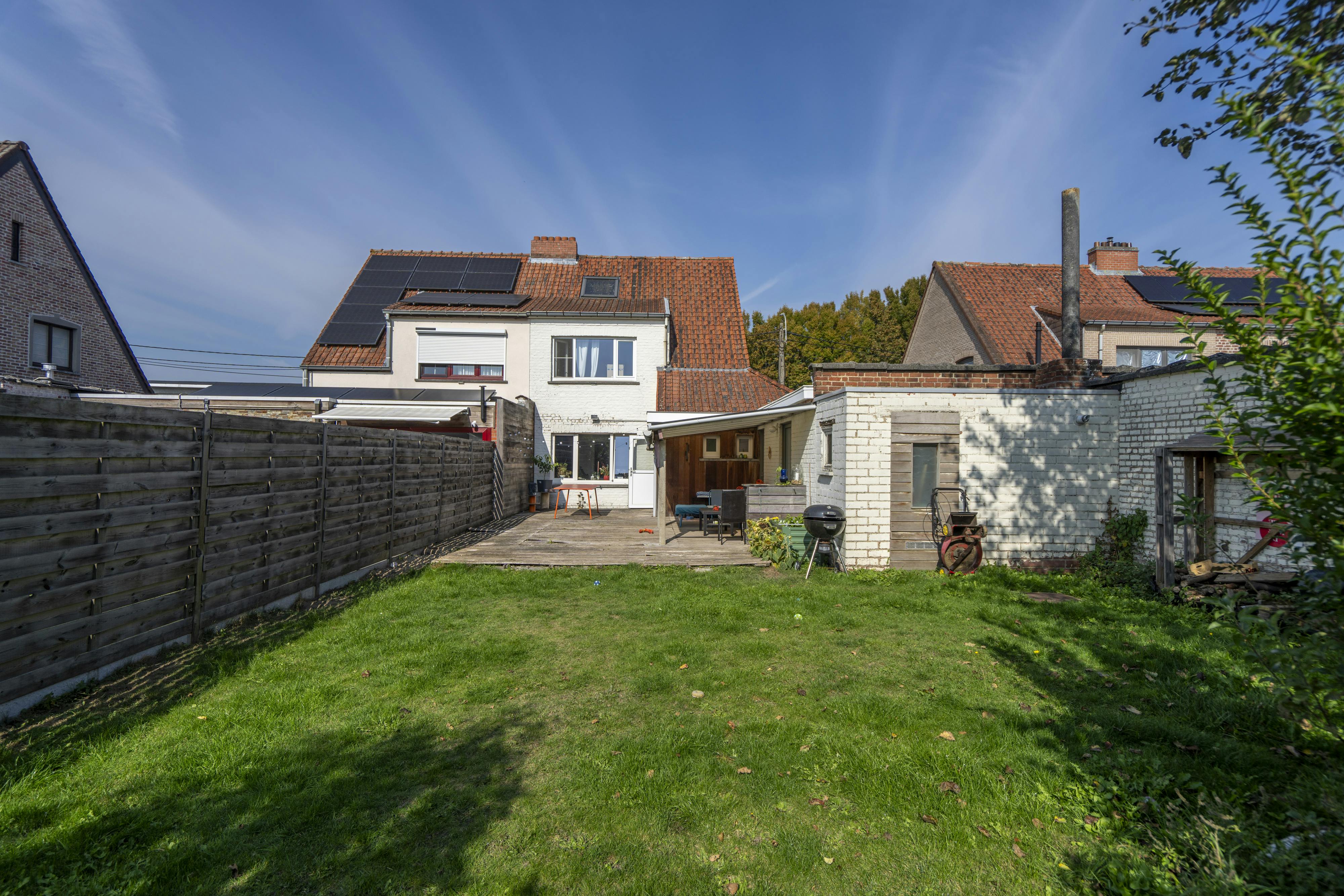 Woning met 2 slaapkamers en een ruime tuin in Kortrijk foto 11