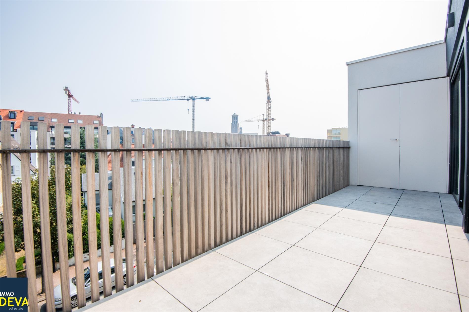 Recent app.  (assistentiewoning) met ruim terras centrale ligging vlakbij het Zegemeer, de Lippenslaan en Scharpoord.  foto 15