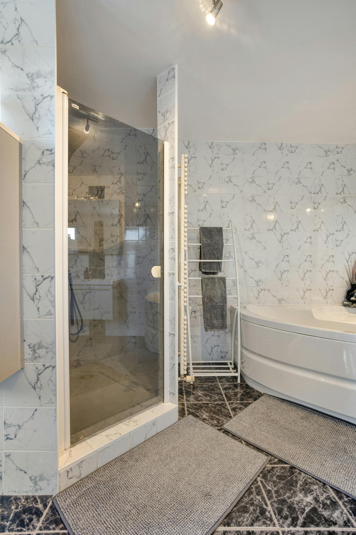 Instapklaar HOB te koop met 3 slaapkamers en garage in Schelle foto 12