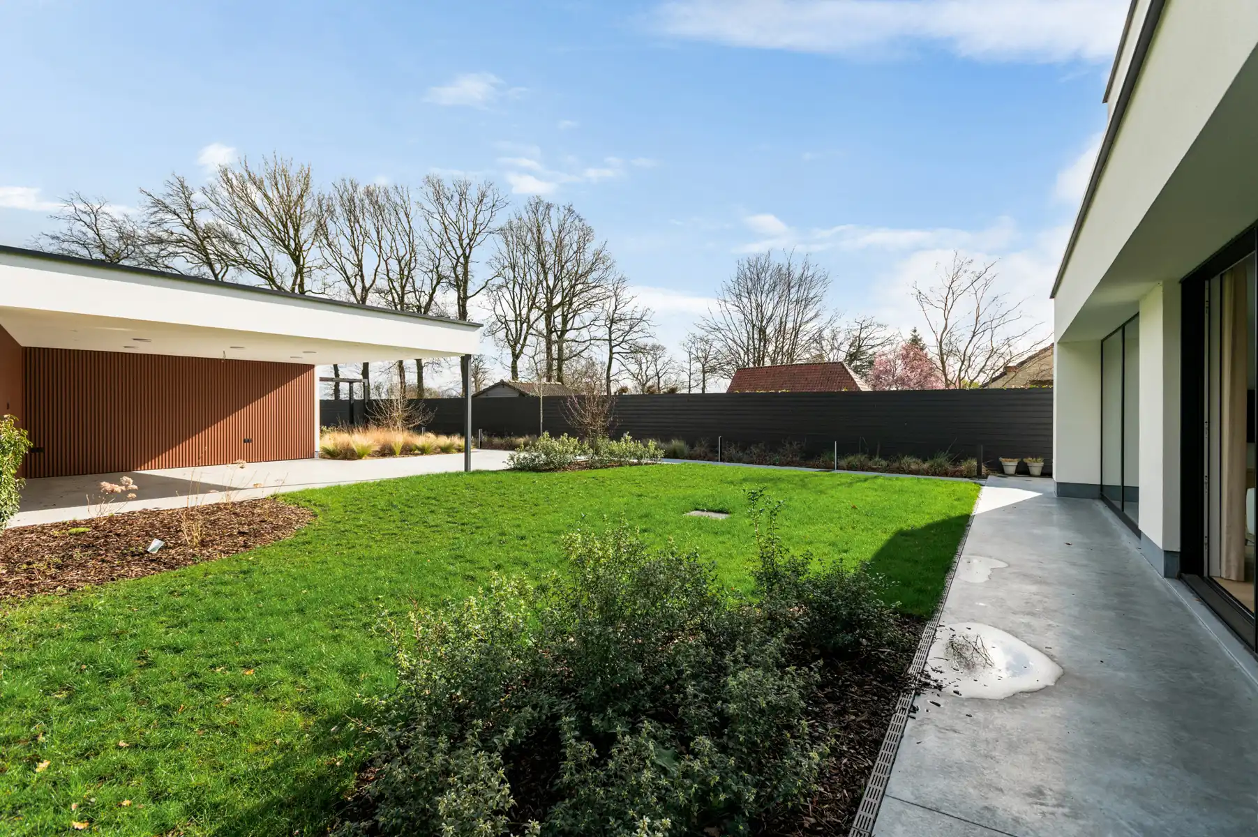 Exclusieve recente woning met hoogwaardige afwerking. foto 26