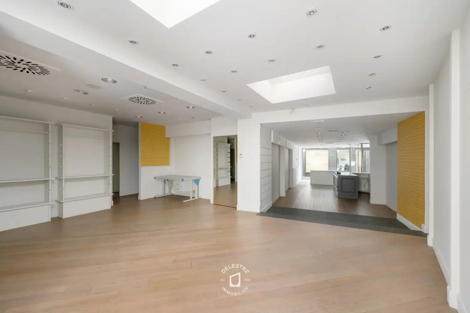 Veelzijdig handelspand van ca. 300 m² met woonpotentieel in Aalst foto 3