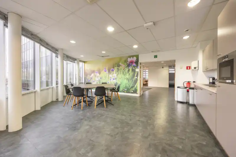 Kantoorruimte te huur foto 5