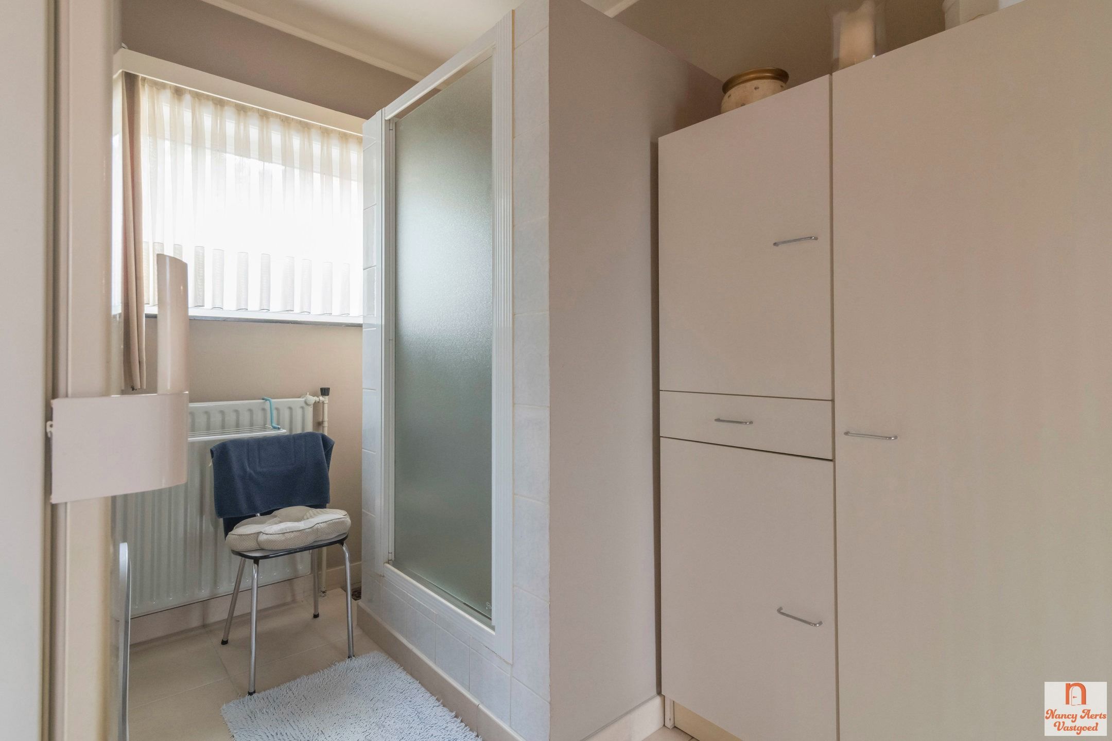 Verzorgde gelijkvloerse woning met zicht op groen in Koersel foto 29