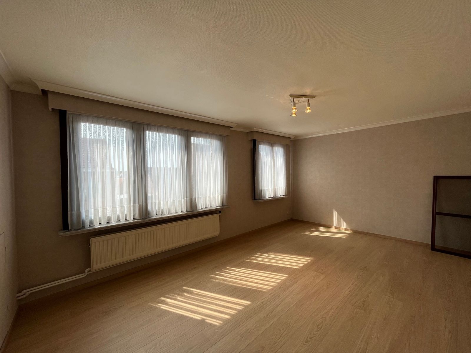  ruime woning in Aalter met grote tuin en garage foto 8