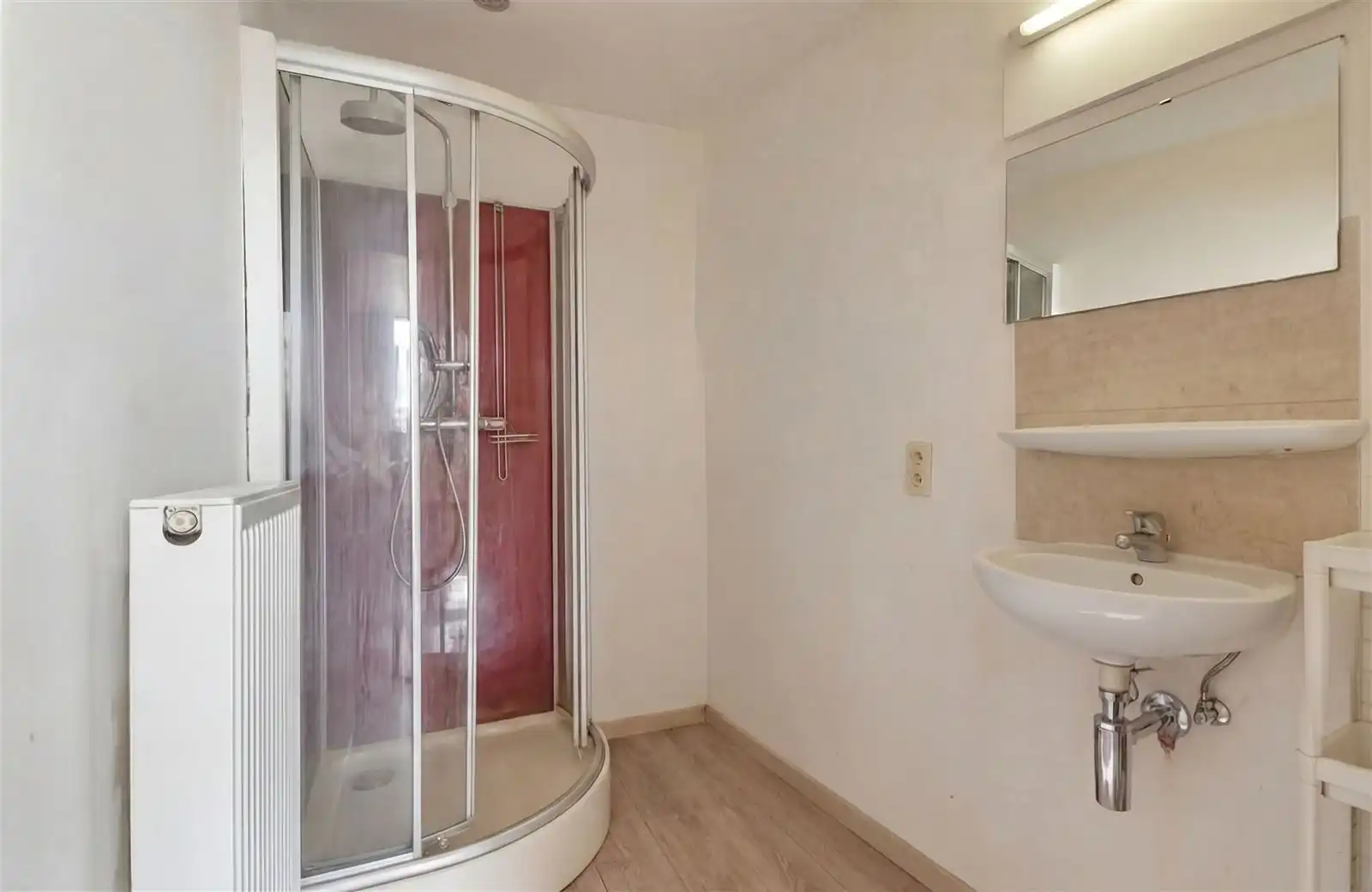 Eénslaapkamerappartement nabij de coupure foto 6