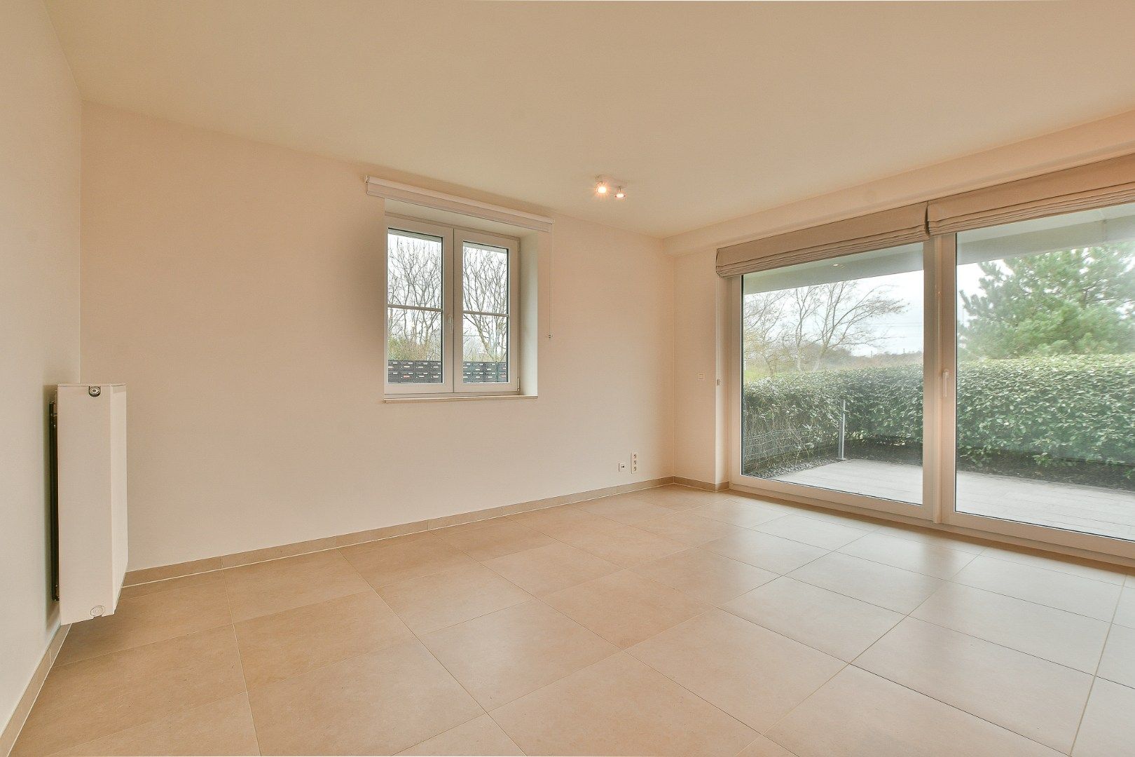 Gelijkvloers 2-slaapkamerappartement in recente residentie 'Royal Golf Garden' te De Haan - Vosseslag foto 9