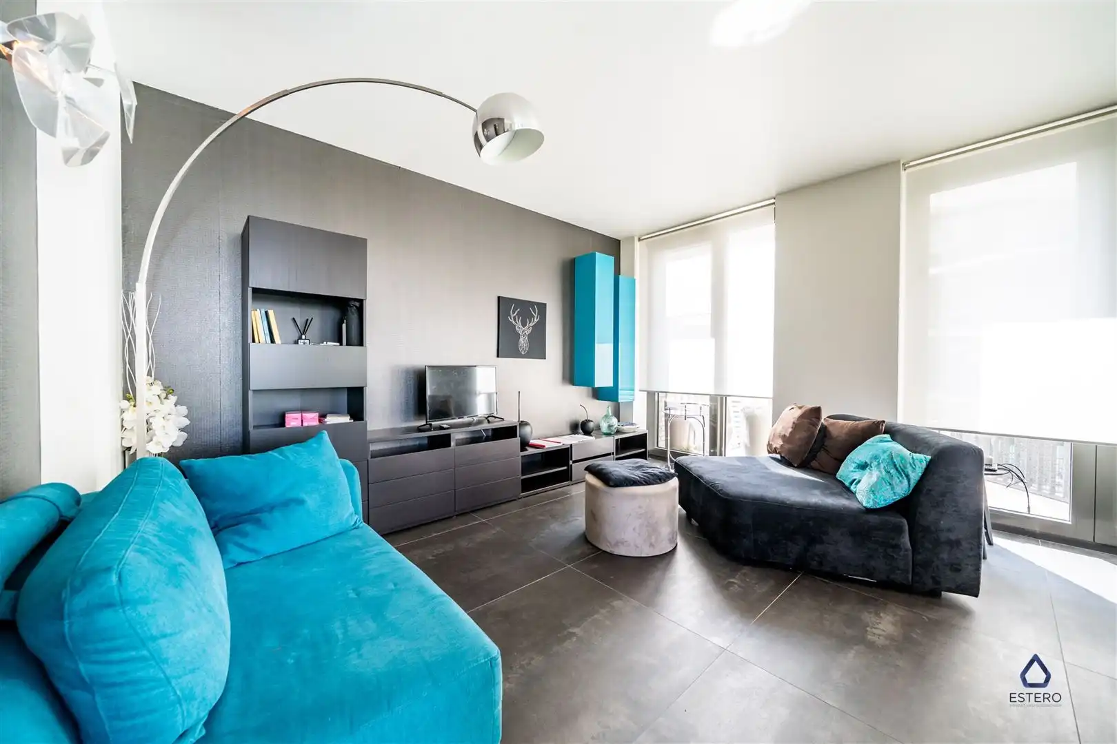 Modern en gemeubeld appartement met zonnig terras  foto 3
