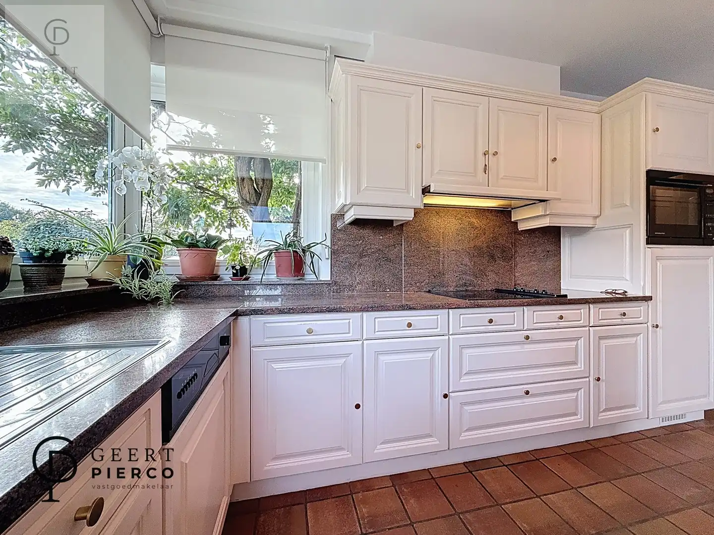 Charmante Villa in het groen foto 16