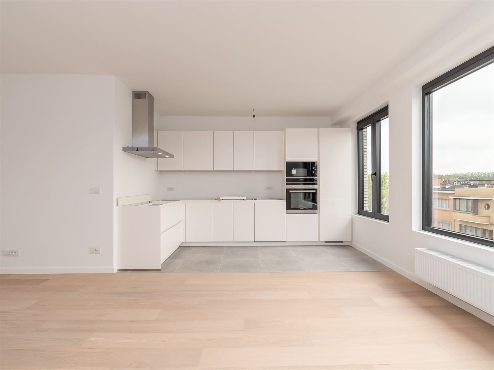 Licht en ruim 2-slaapkamerappartement met zuid georiënteerd terras.  foto 3