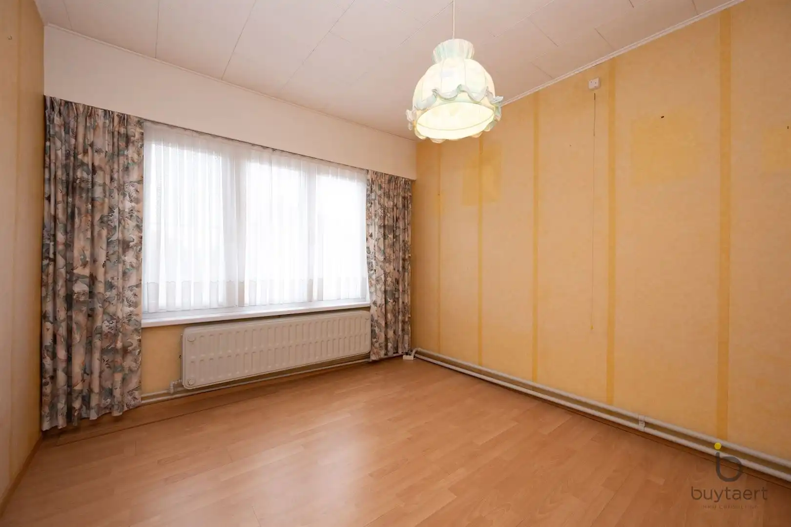 Te renoveren woning op zeer gegeerde locatie te Schilde! foto 12