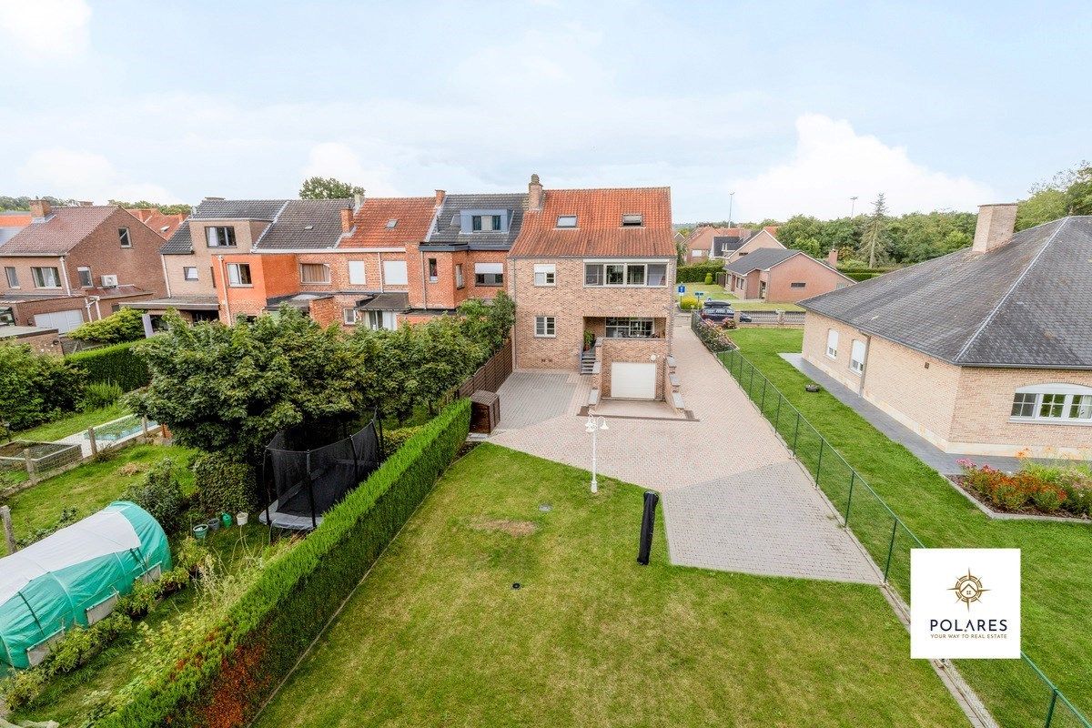 Duplex appartement op een rustige en strategische locatie foto {{pictureIndex}}