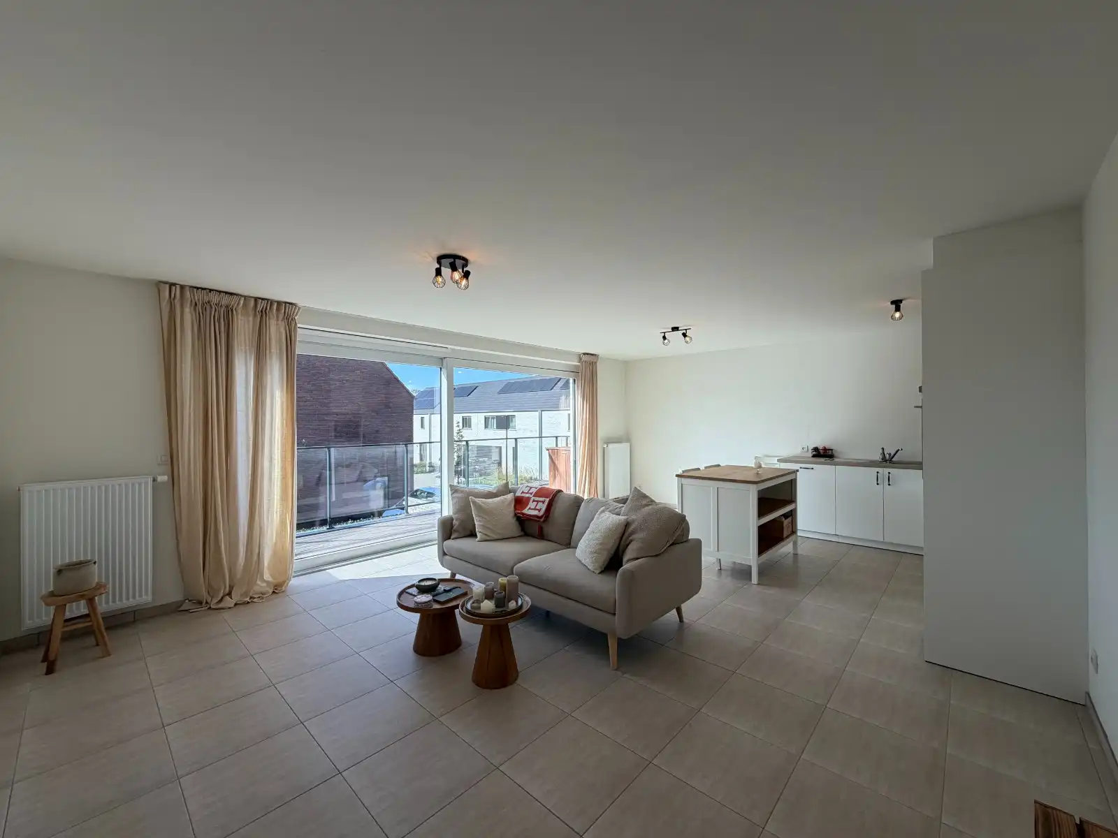 Appartement nabij het centrum van Waregem! foto 2