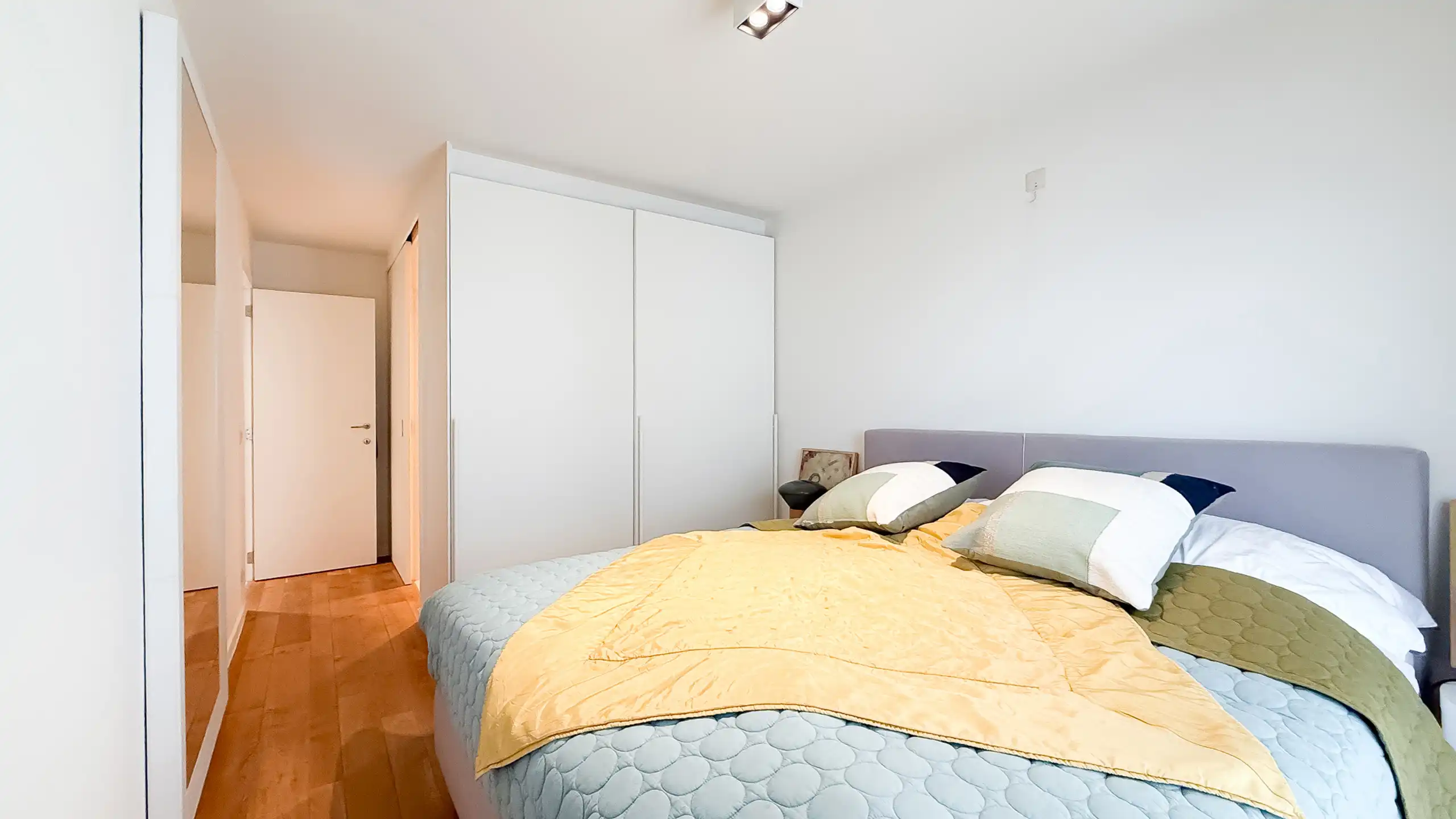 Lichtrijk appartement met terras en zeezicht in Duinbergen foto 19