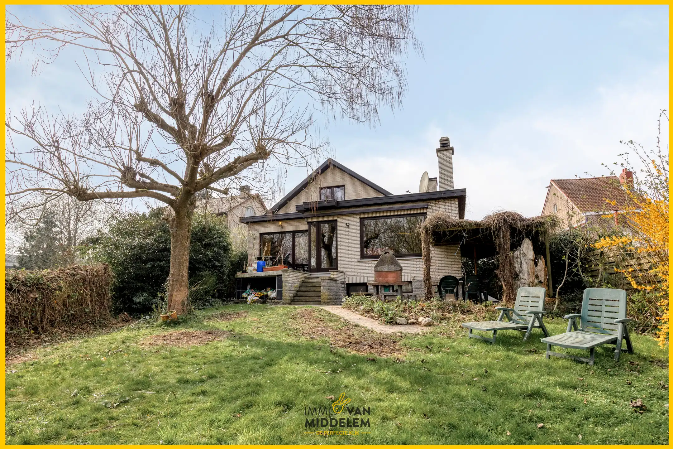 RUIME WONING MET 6 KAMERS EN GROTE TUIN foto 26