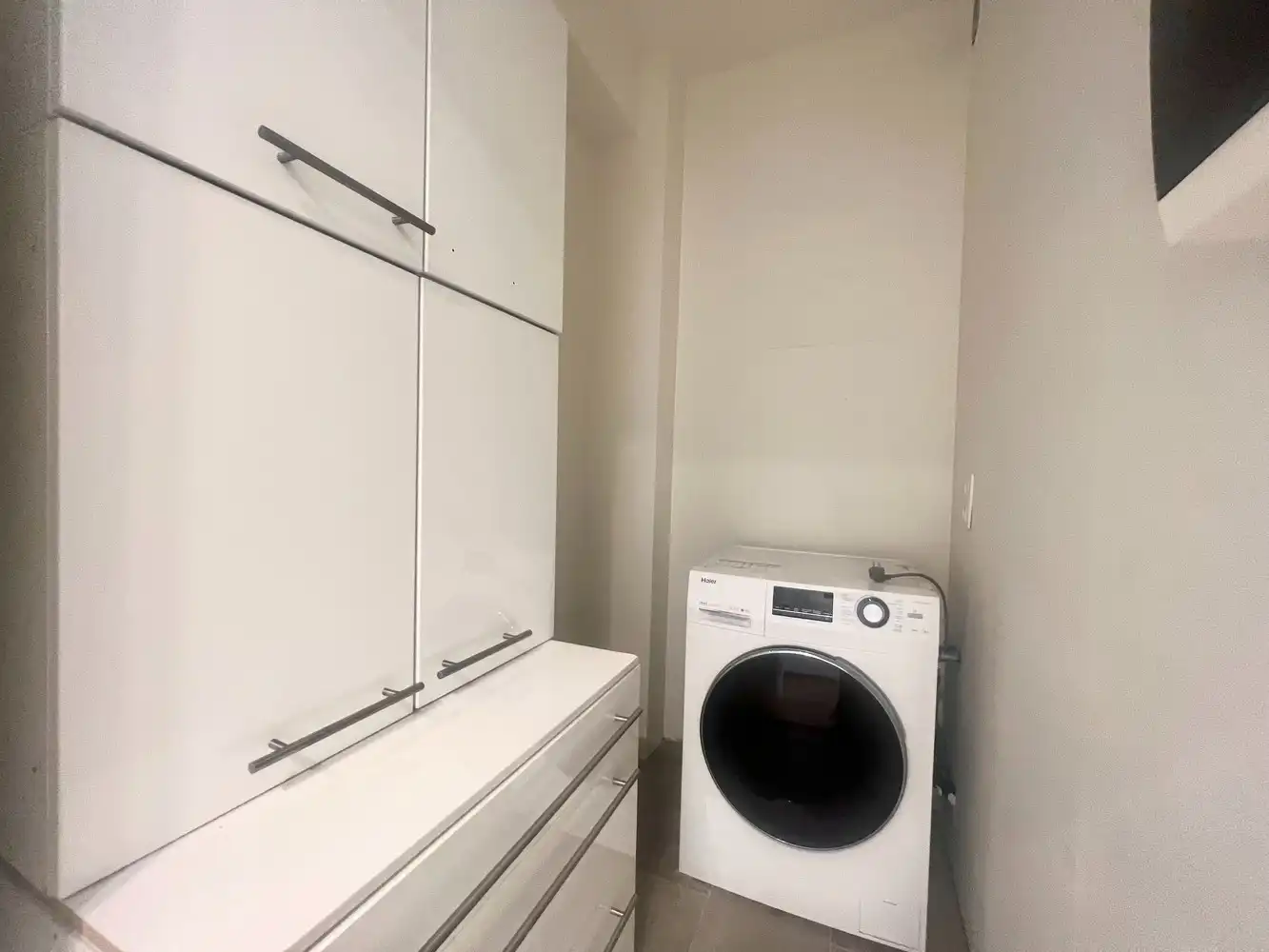 Gerenoveerd en ruim 2-slpk appartement te huur nabij het Stadspark! foto 10