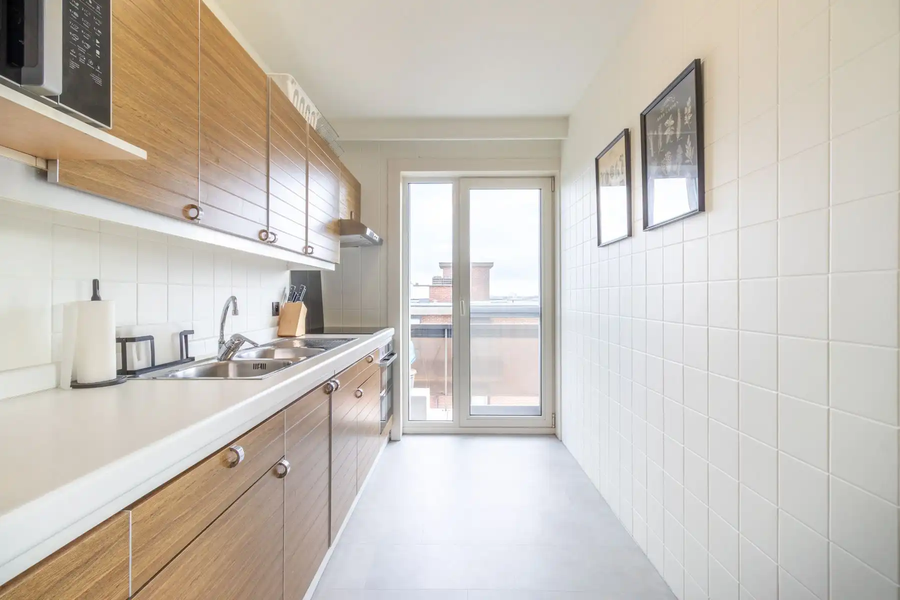 Licht en ruim appartement met prachtig uitzicht foto 6