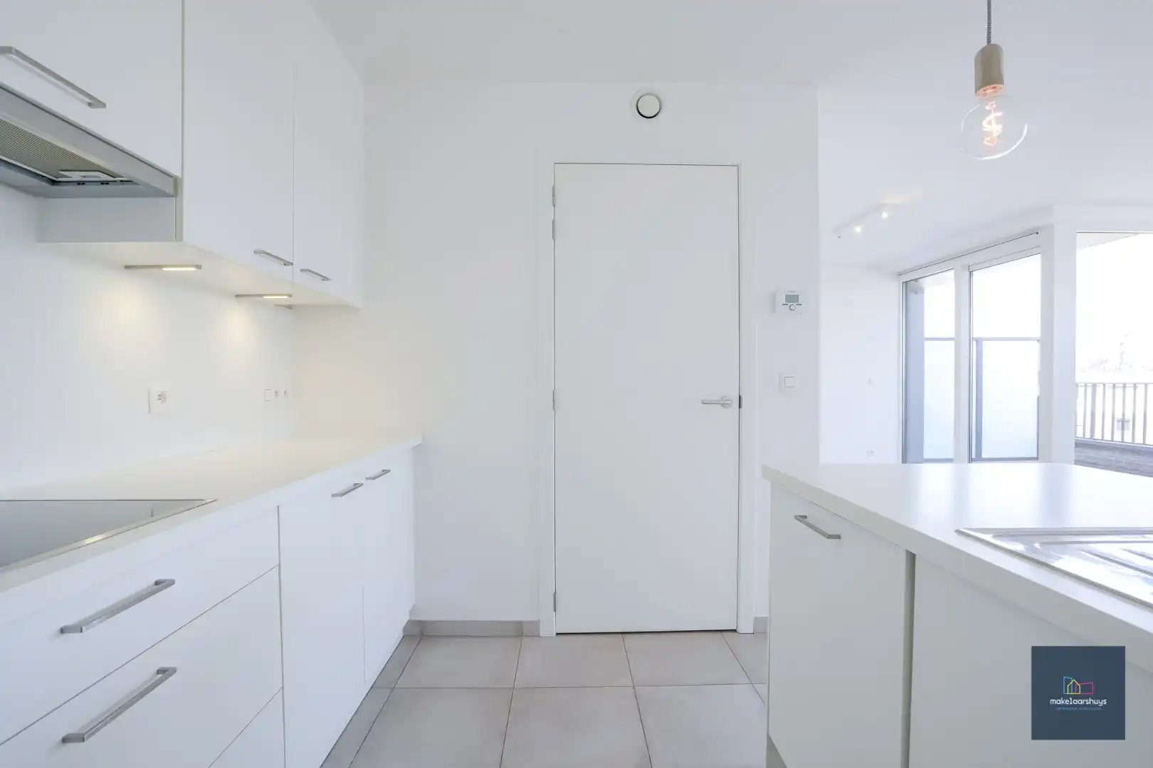 Schitterend 1-slpk.appartement met staanplaats.  foto 6