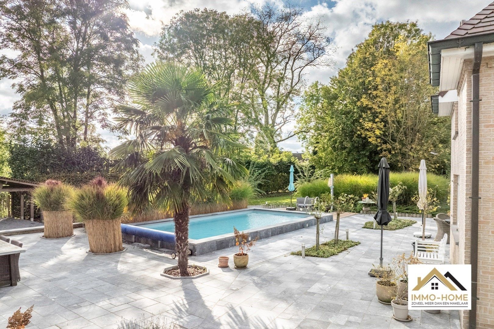 Prachtige villa op ruime grond met zwembad! foto 15