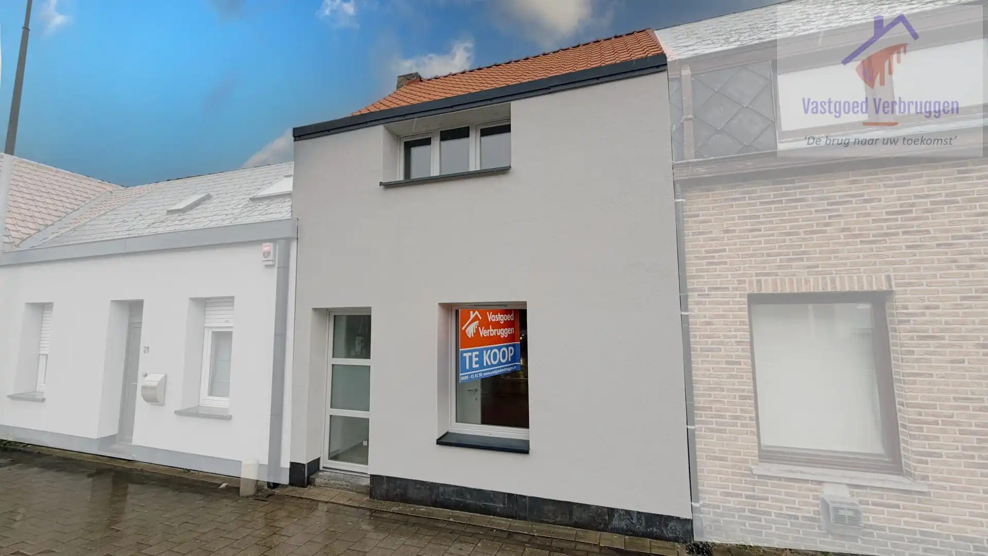 Rijwoning met 2 slaapkamers met eigen badkamer - TOTAALRENOVATIE foto {{pictureIndex}}