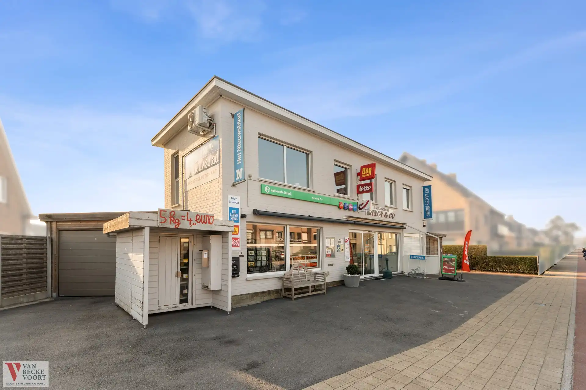 Huis aan invalsweg Oostende foto 28