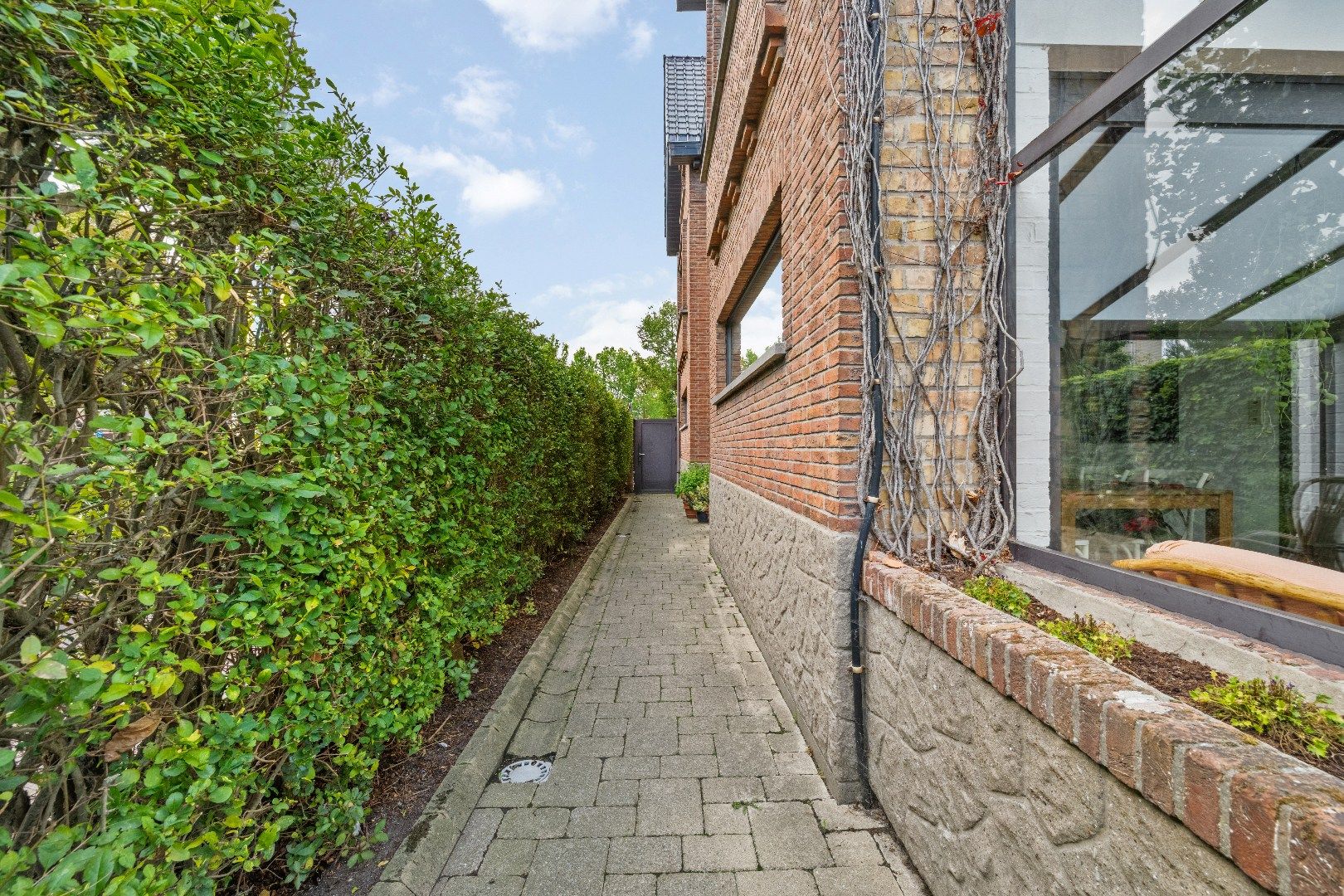 Prachtige ruime half-open woning foto 13