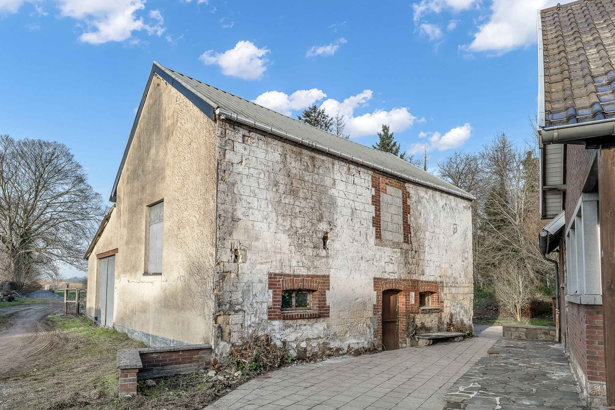 Te renoveren woning inclusief loods te Zichen foto 24