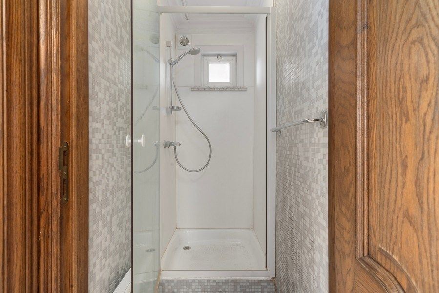 Bedrijfspand met optioneel woonst te huur in Dikkelvenne foto 15