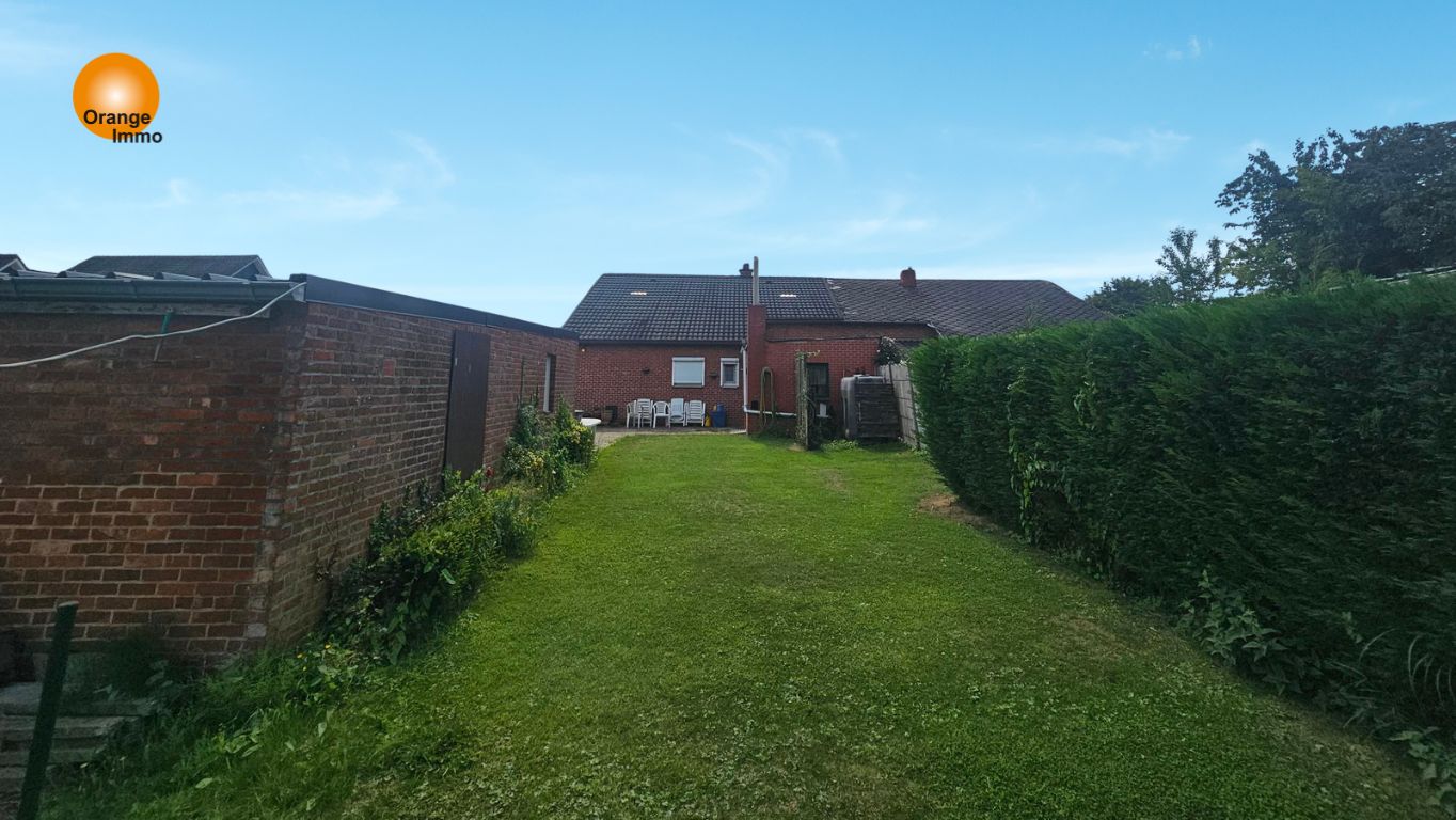 Bungalow met 2 slaapkamers, rustig gelegen met een grote tuin. foto 9