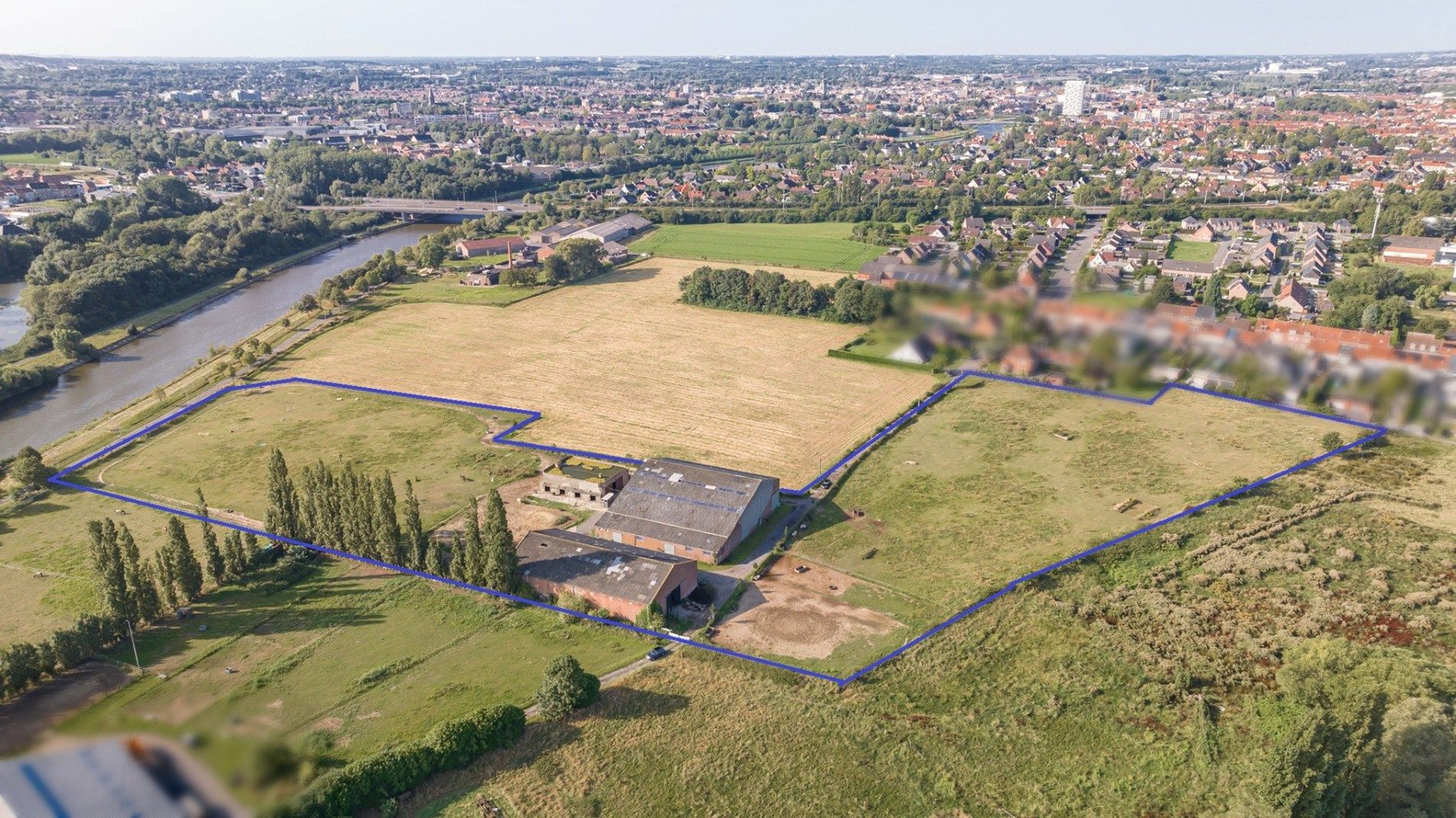 Uitzonderlijk vastgoed tussen Heulebeek en Leie op 4ha te koop in Kuurne foto 1