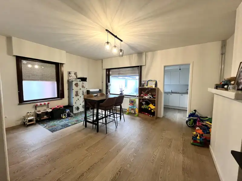 Vernieuwde woning met 2 slaapkamers foto 4