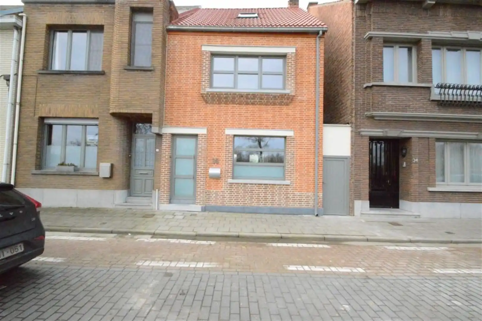 Totaal gerenoveerde gezinswoning te Dendermonde (Baasrode) foto {{pictureIndex}}