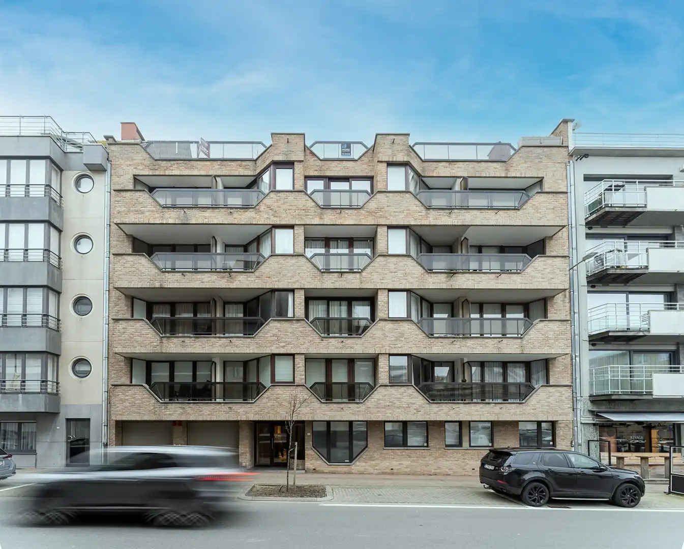 Prachtige penthouse met grote zonneterrassen (50 m²), met zijdelings zeezicht. foto 17