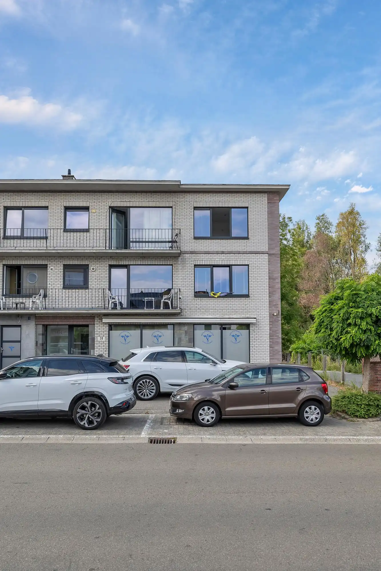 Instapklaar appartement met 3 slpk te centrum Liedekerke foto 39