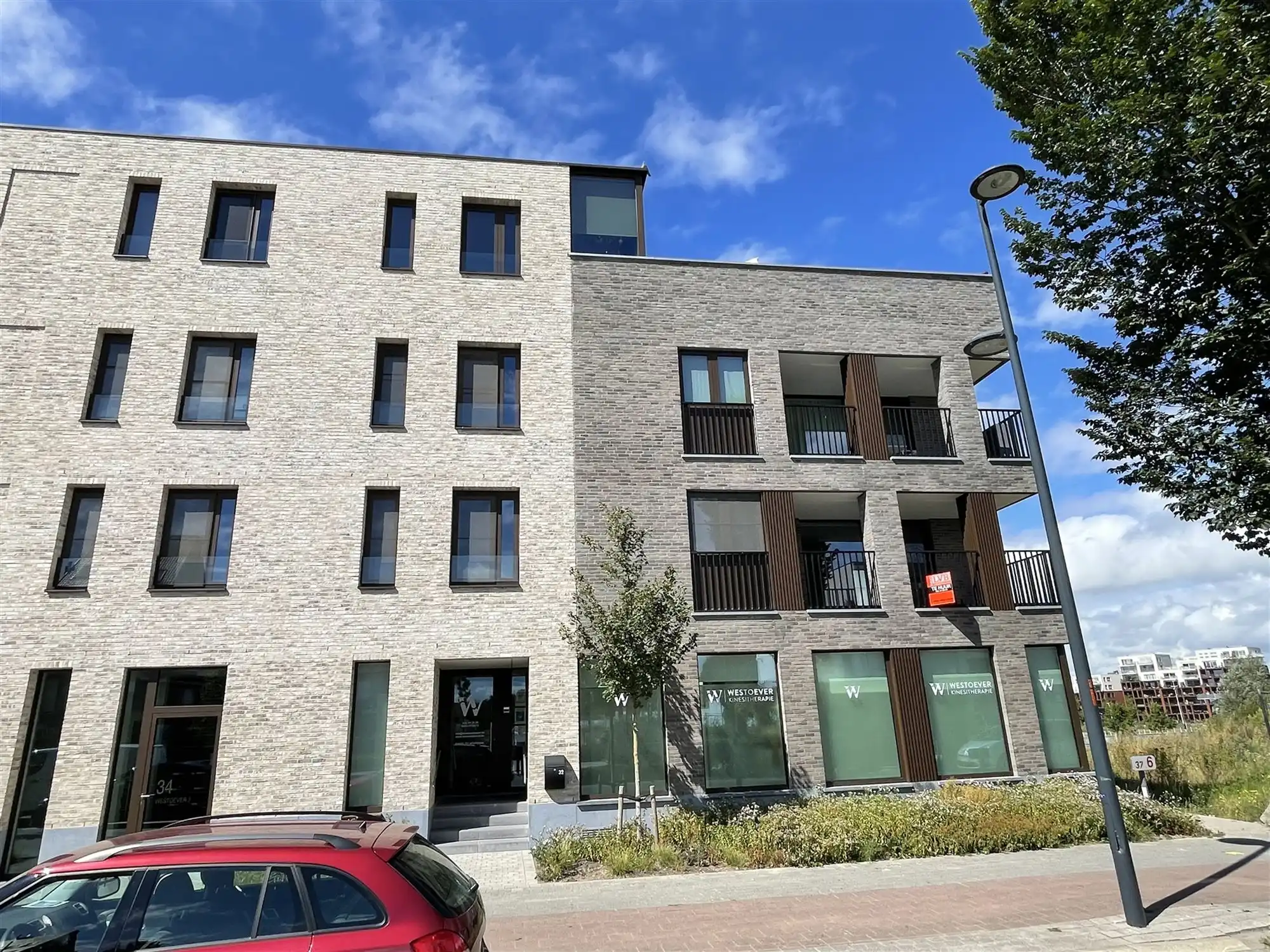 Appartement met twee grote terrassen foto 17