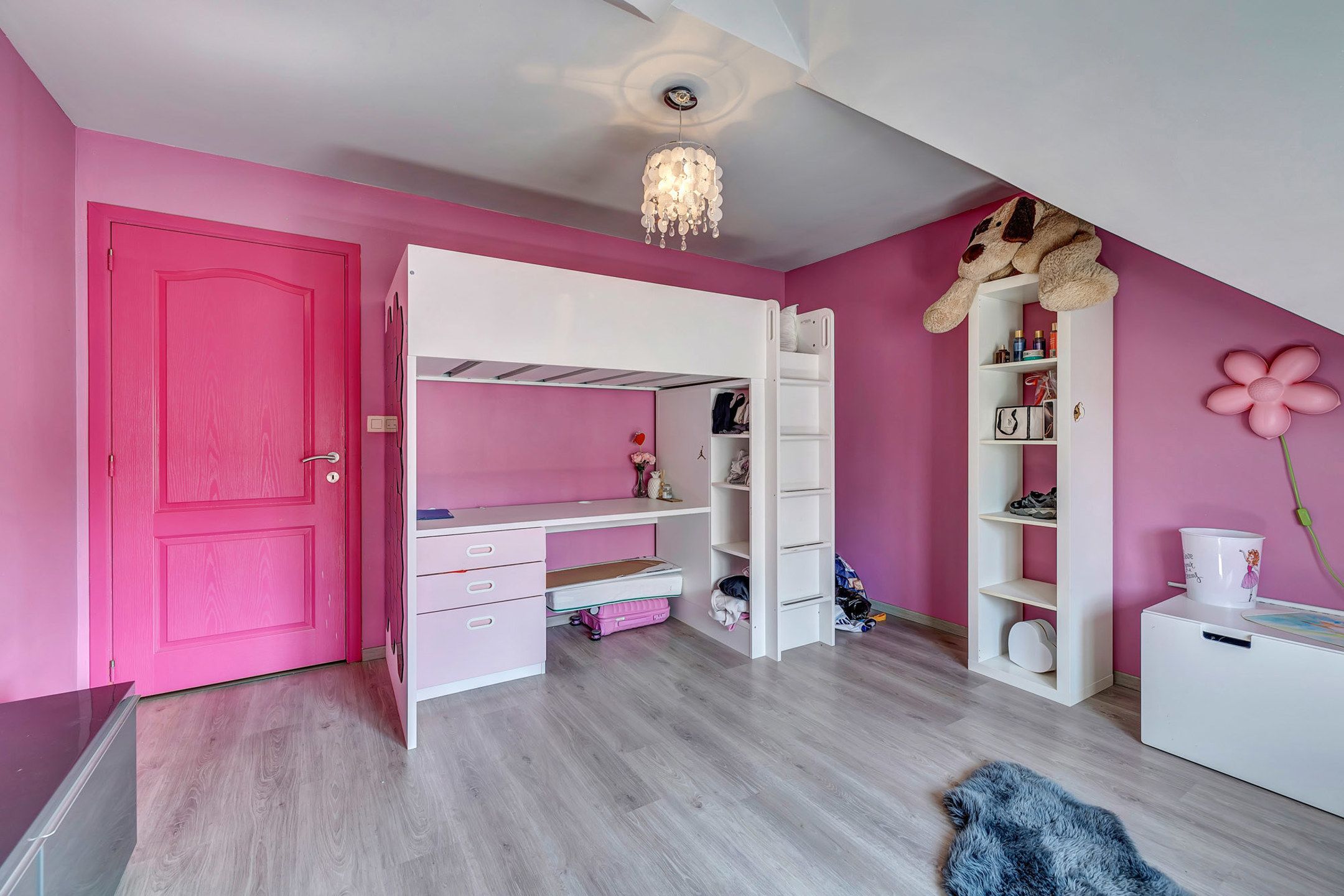 Gerenoveerde woning op strategische locatie met 5 slaapkamers foto 19