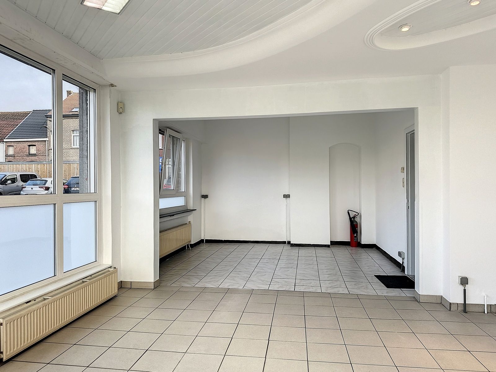 Commercieel gelegen hoekpand foto 6