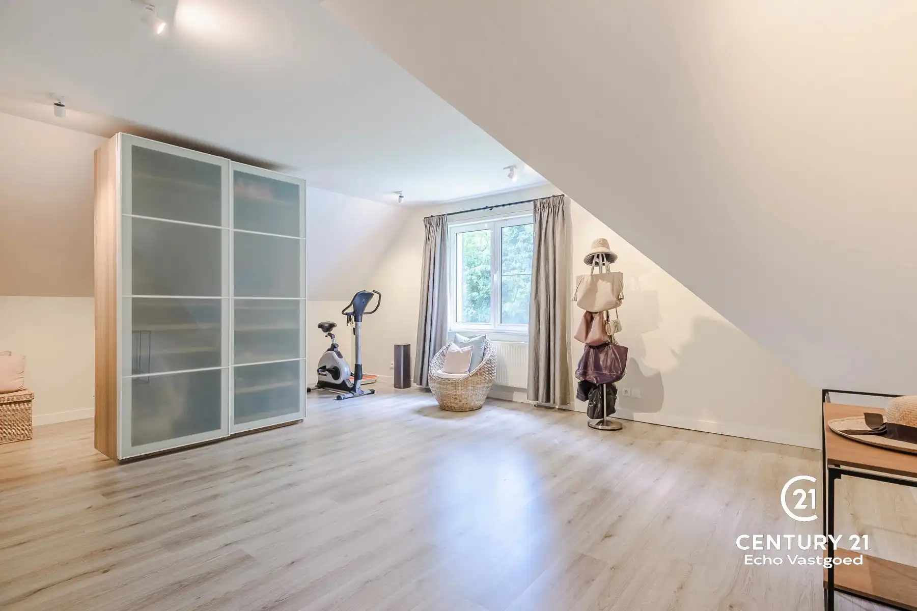 Luxe villa met gelijkvloers wonen en wellness 1.413 m² foto 24