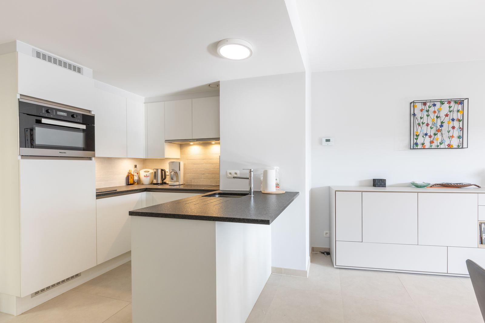 Prachtig appartement met 2 slpk en zonnig terras in jonge residentie foto 7