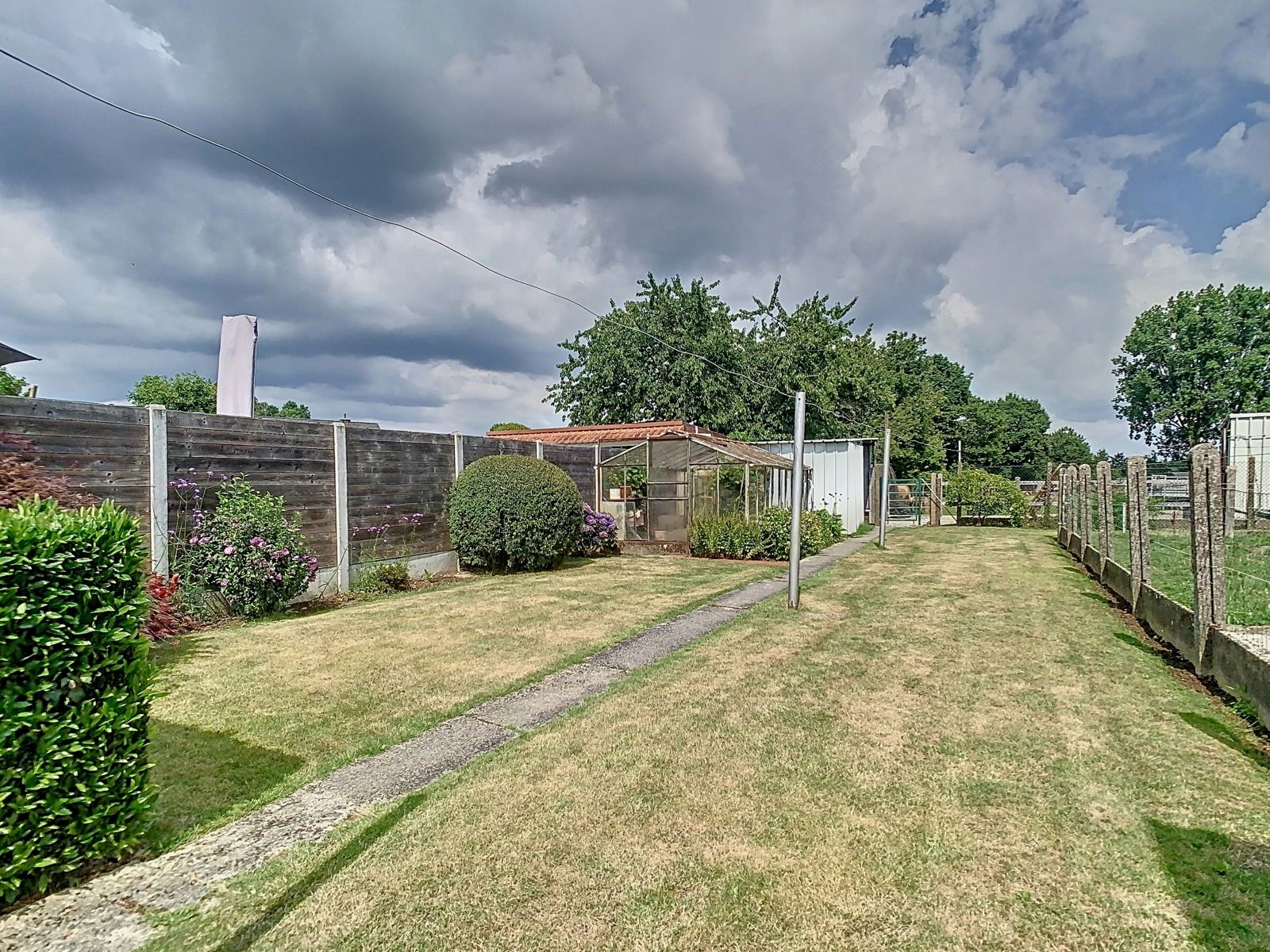 Stevige en Ruime Gezinswoning in een Rustige én Groene omgeving! foto 21