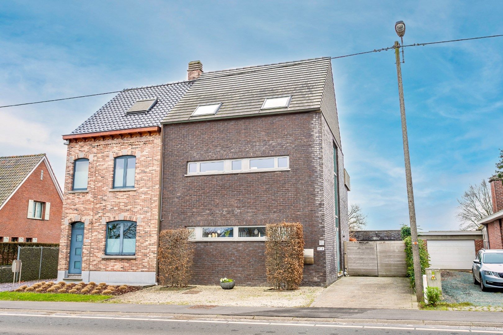 Instapklare woning met 4 slpk op 31a te Pepingen. foto {{pictureIndex}}