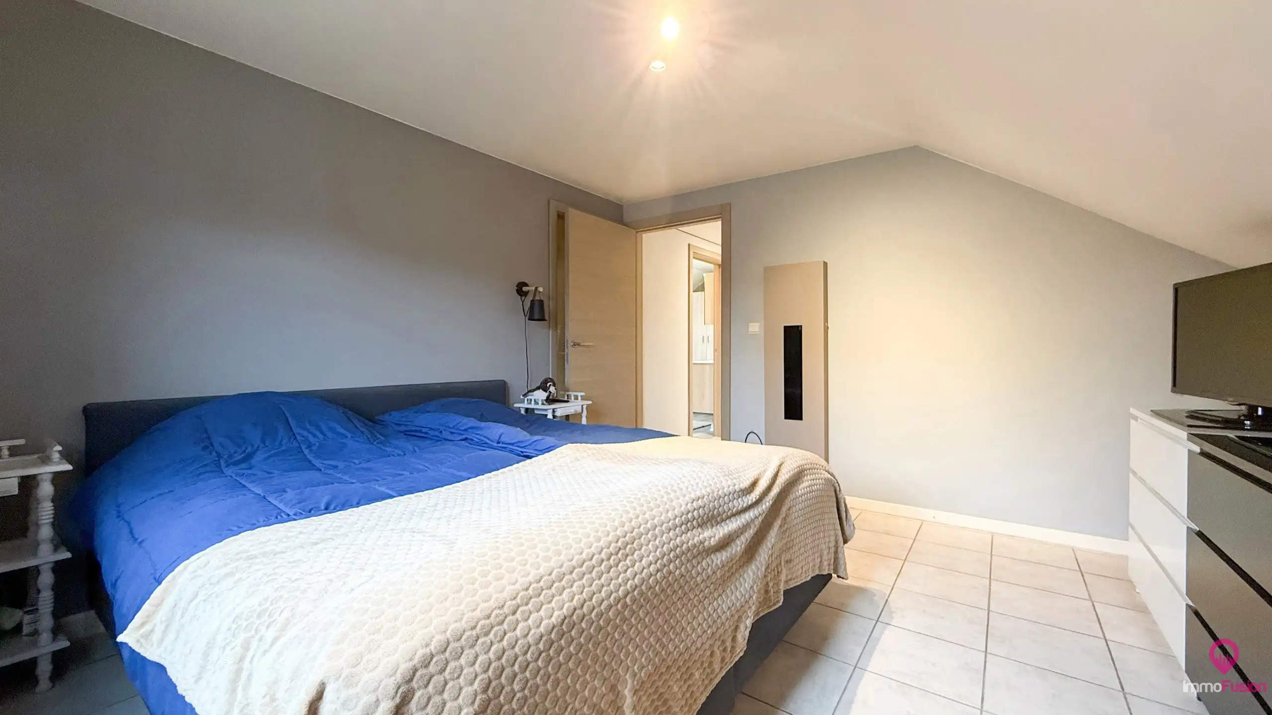 Instapklare woning met 4 slpks, inpandige garage + kelder!  foto 34
