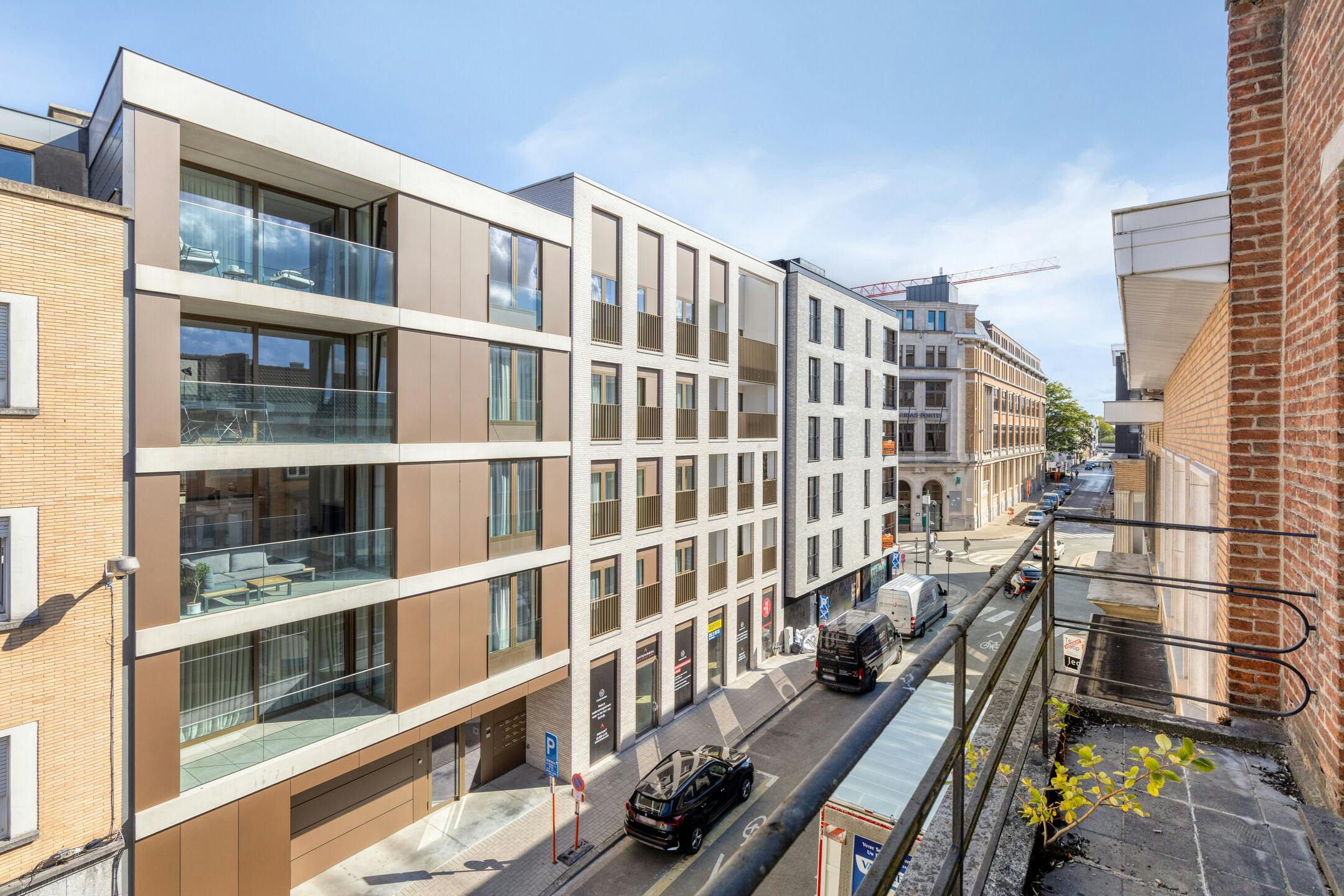 Authentieke stadswoning met renovatiepotentieel foto 3