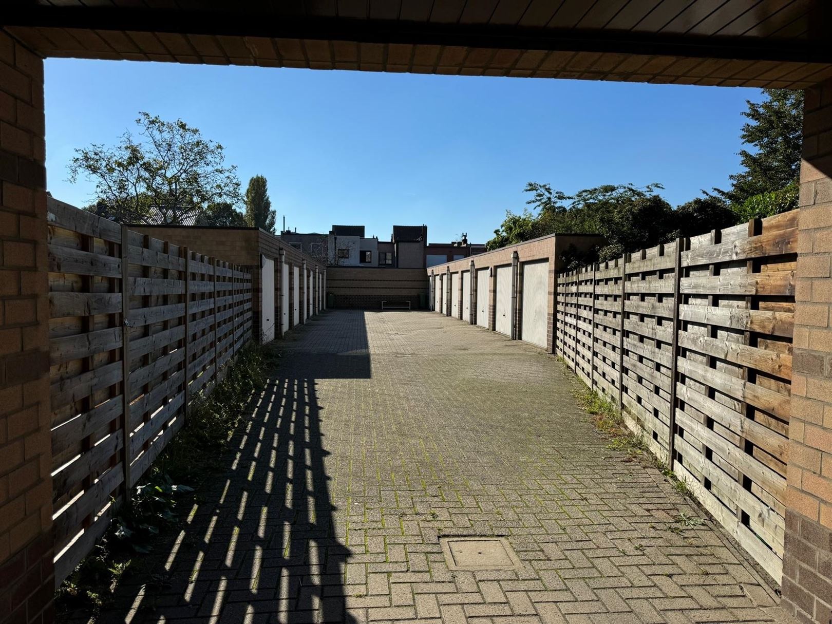 Investeringsopportuniteit: gebouw met 7 appartementen en 16 garages foto 11