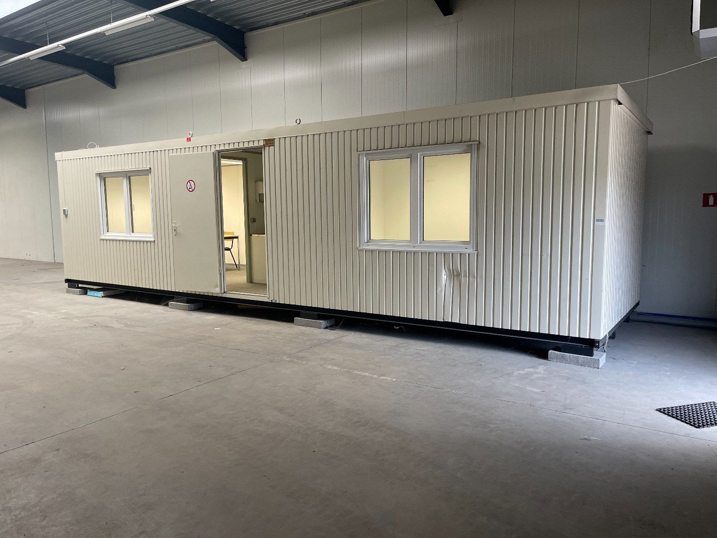 KMO-unit, 335 m², industriezone Genk-Zuid foto 7