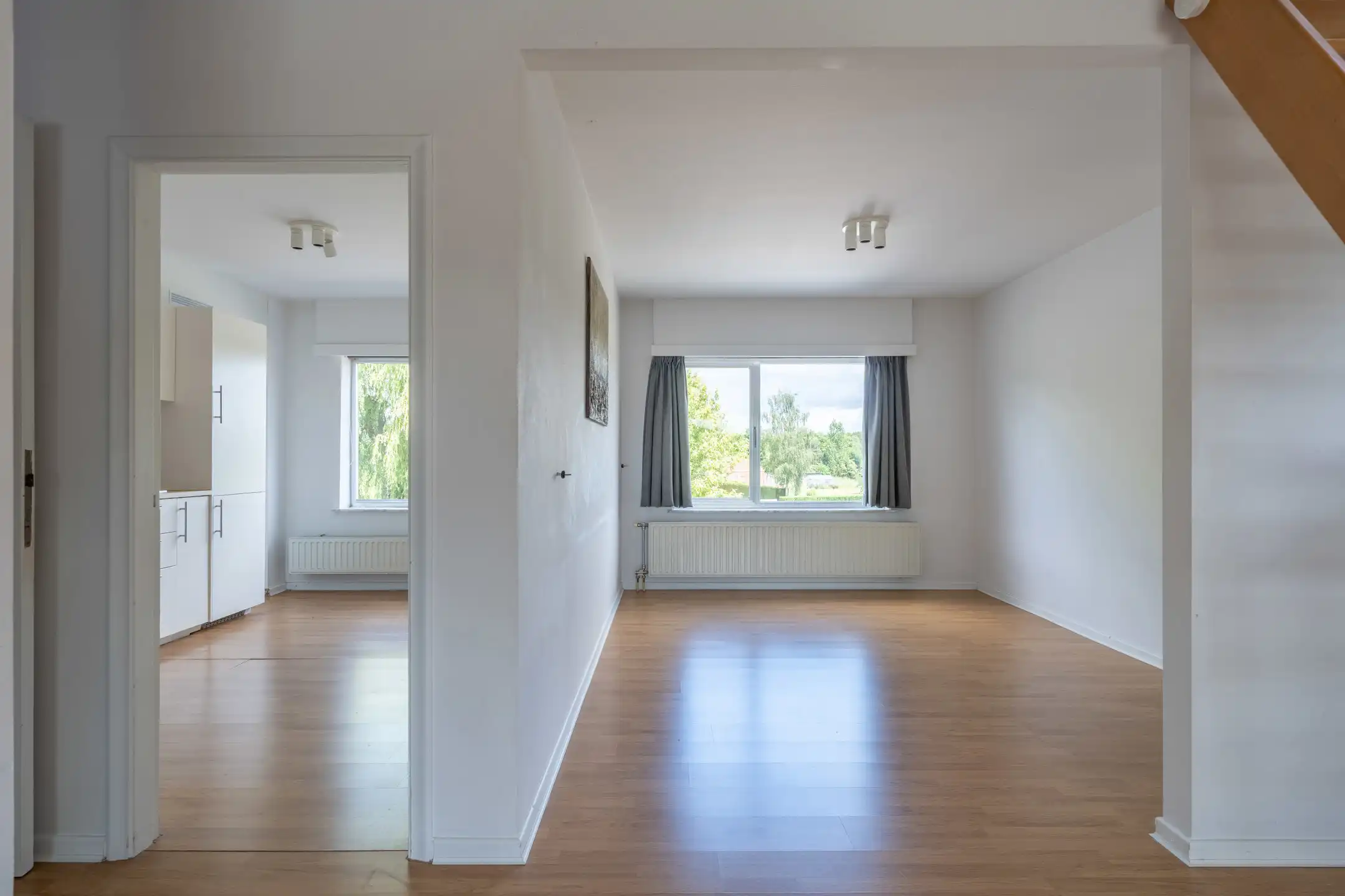 Woning bestaande uit twee appartementen op 985m² perceel. foto 28
