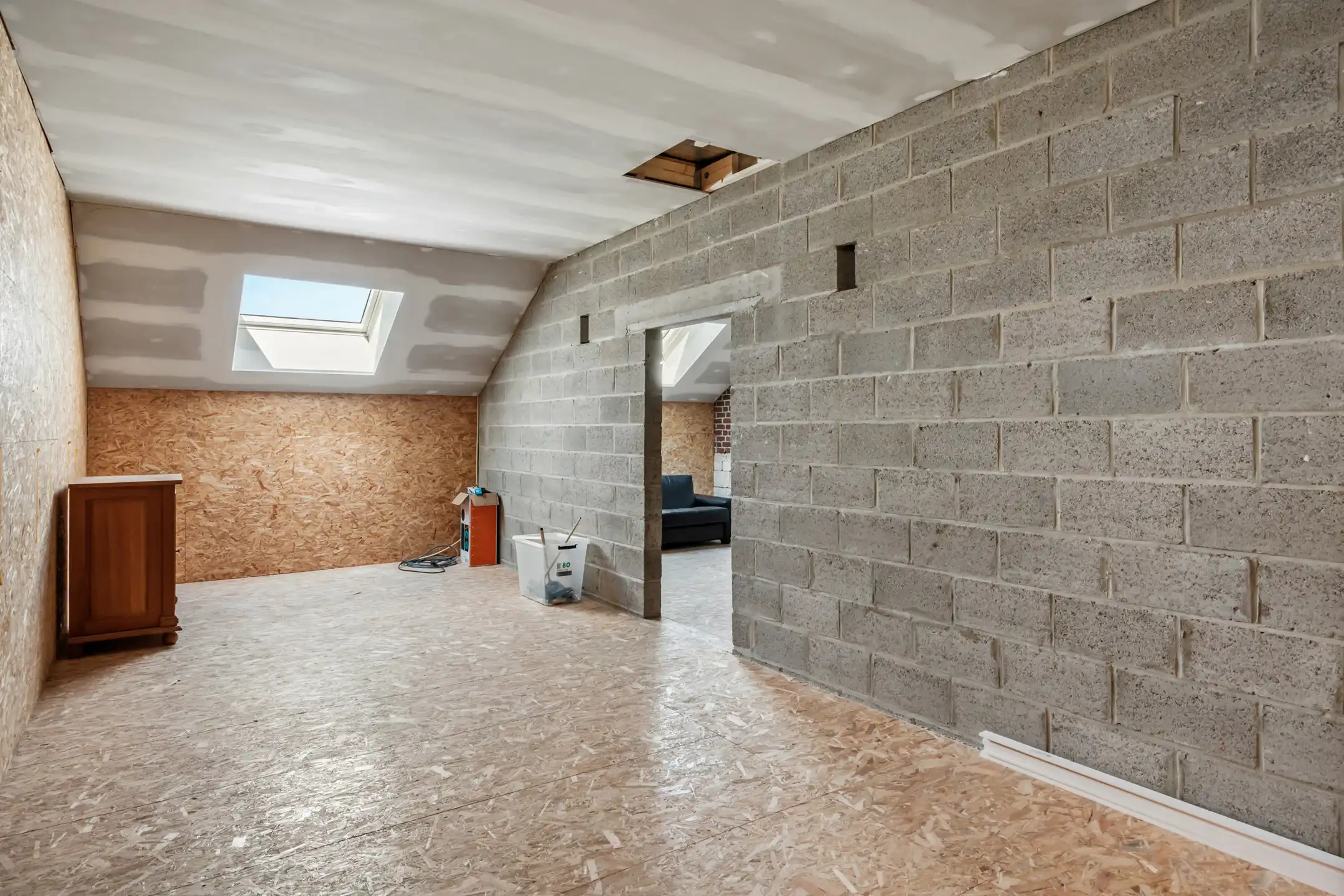 Gerenoveerde gezinswoning + werkplaats / garage foto 25