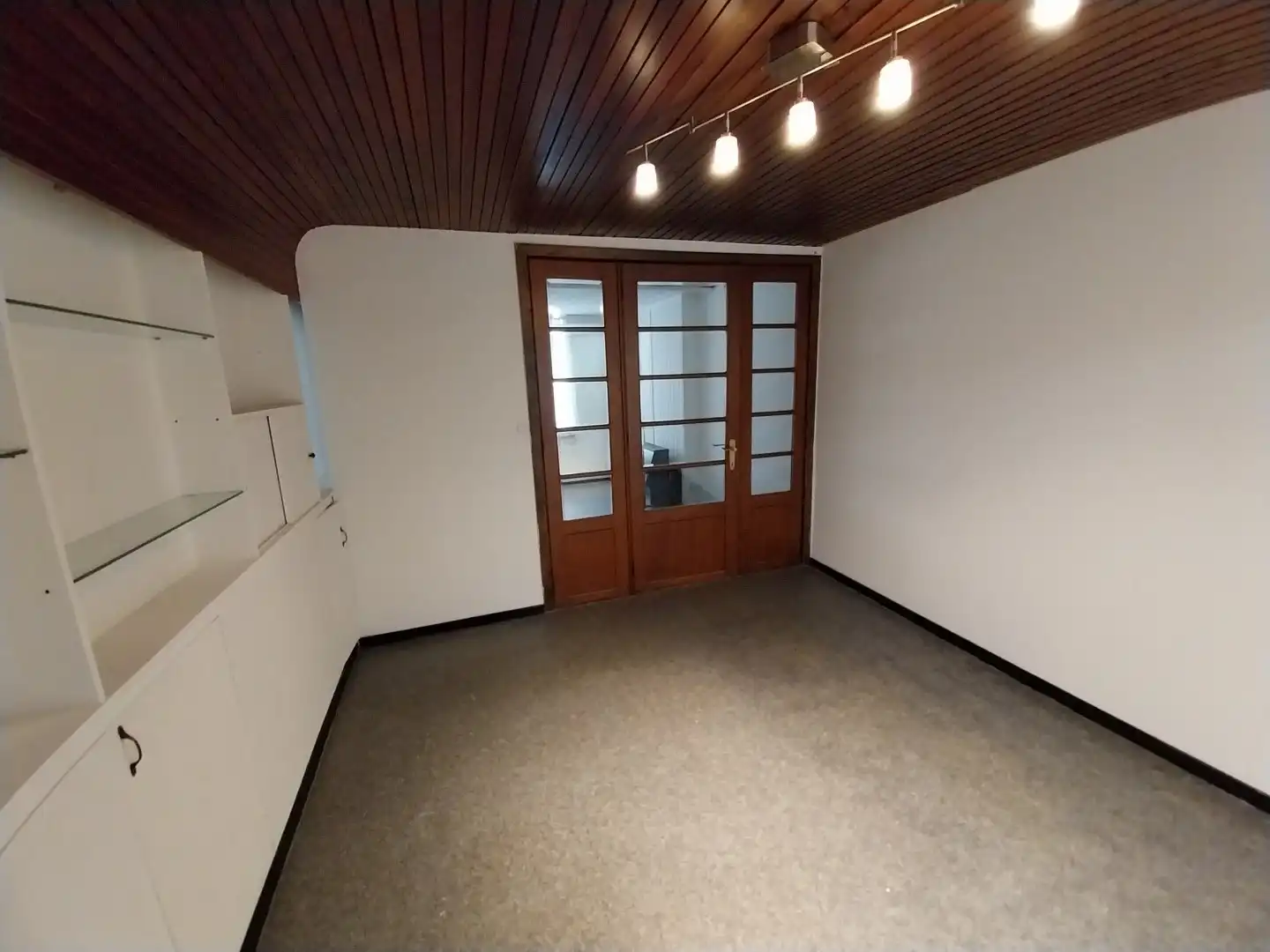 Ongemeubelde studio gelijkvloers (45 m²) gelegen nabij de Maastrichtersteenweg. foto 11