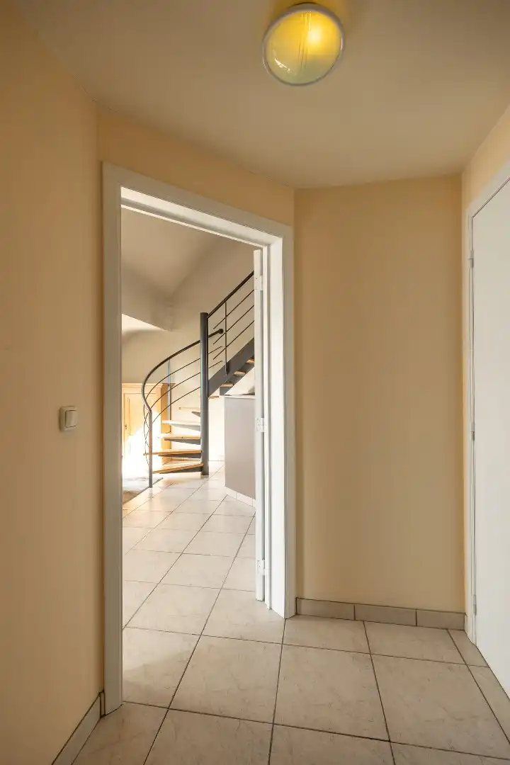 Instapklaar appartement te koop! foto 3